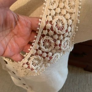 Summer top cute and breezy